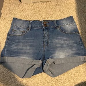 Cali 1850 Jean Shorts